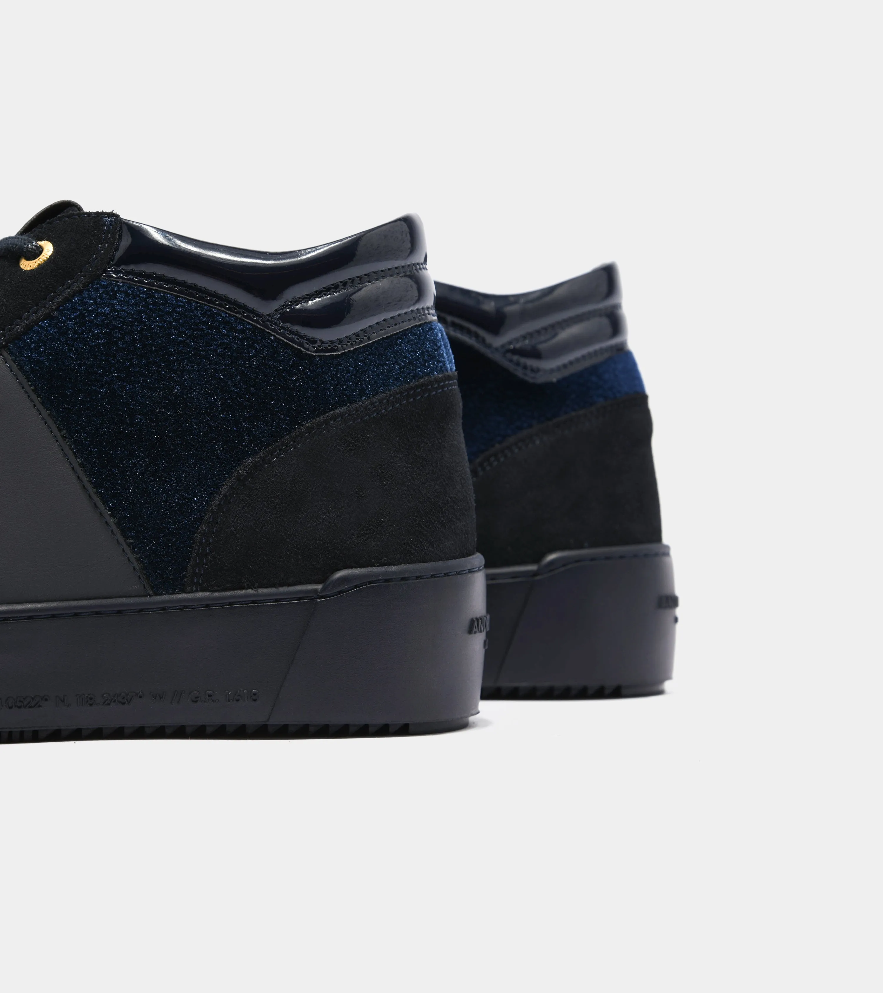 Propulsion Mid | Dark Navy Stingray Emboss Velvet AHP211-51